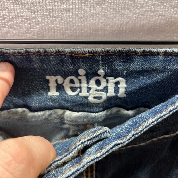 Reign Distressed Capri Jeans Pants Womens 22W Plus Stretch Cute Summer Blue 2092 - Picture 2 of 9